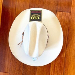 NEW WITH TAGS genuine stetson cowboy hat in creme